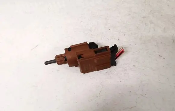 Volkswagen Golf V Brake pedal sensor switch 3B0945511A 19322007