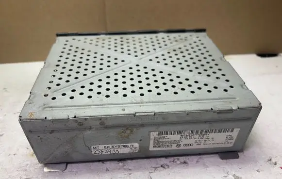 Audi A6 S6 C6 4F Sound amplifier 4F0035541L 4E0910541Q BE6394