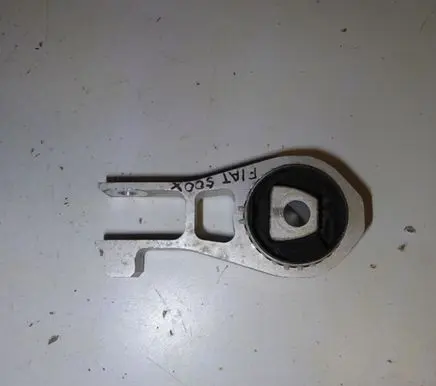 Fiat 500X Engine mount bracket 00520043160