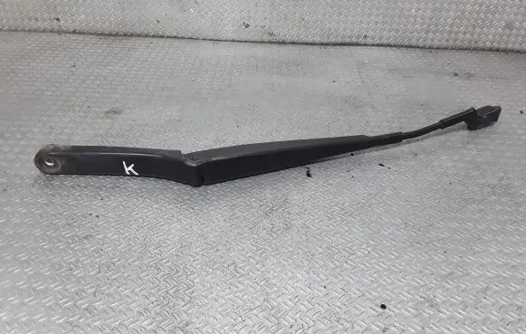 Seat Ibiza IV (6J,6P) Front wiper blade arm 6J1955409