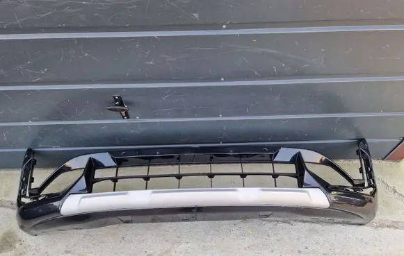 BMW X1 U11 Front bumper lip 5A0DB80