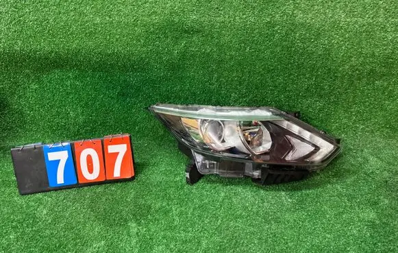 Nissan Qashqai Headlight/headlamp
