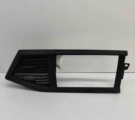 Volkswagen Transporter - Caravelle T6 Radio/GPS head unit trim 7L2857038L 7L2857038K