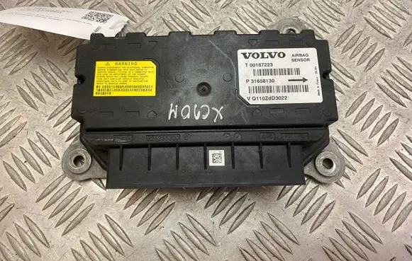 Volvo XC90 Airbag control unit/module 31658130