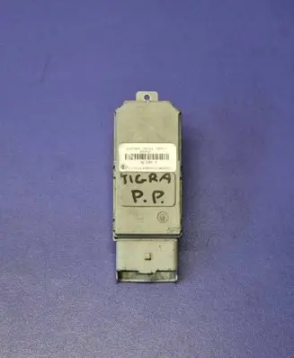 Opel Tigra B Electric power window relay 440760D 45865 44076044