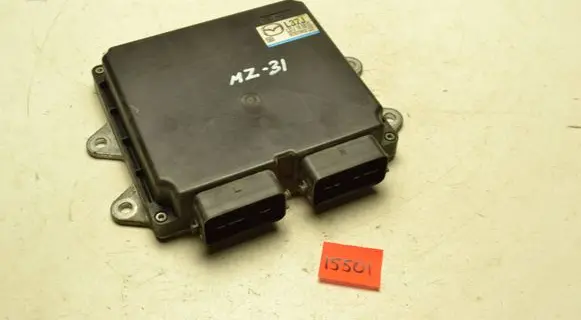Mazda CX-7 Engine control unit/module E6T55778HS2 L37J18881D