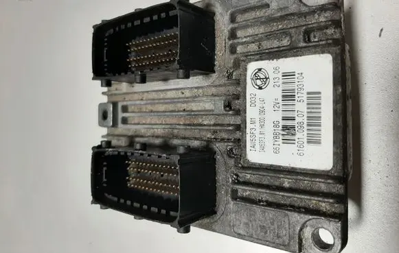 Fiat Punto (188) Engine control unit/module IAW5SF3M1 51793104