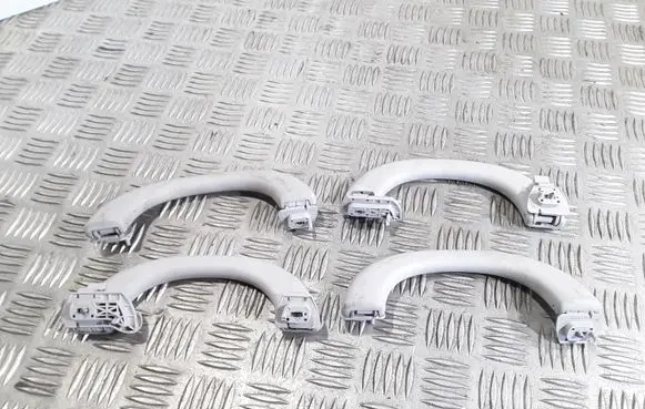 Mercedes-Benz E W211 Front interior roof grab handle A2118100051