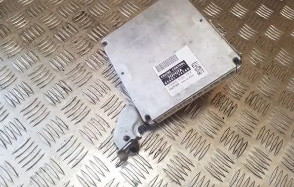 Toyota Avensis Verso Engine control unit/module 8966144300
