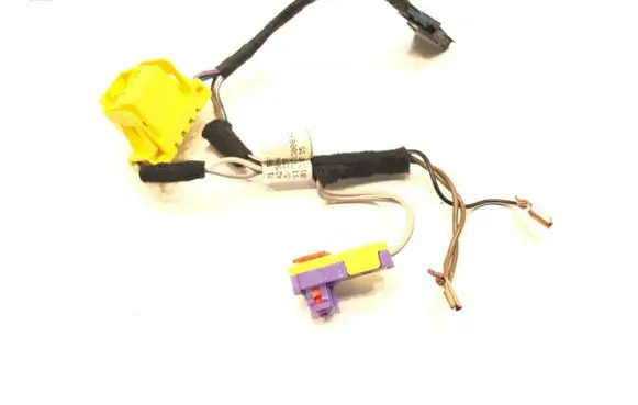 Volkswagen PASSAT B7 Airbag squib ring wiring 3C8971584F
