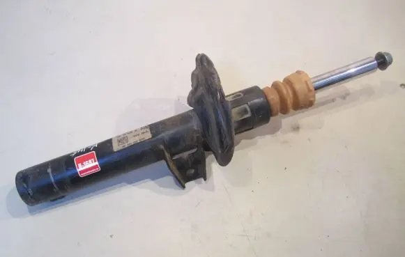 Volkswagen PASSAT B8 Front shock absorber/damper 3Q0413031BP W48SZZV405N 824904010025