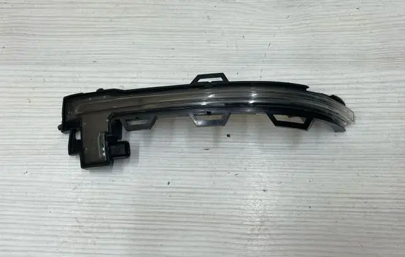 BMW X6 F16 Mirror indicator light 7291218
