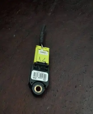 Toyota Avensis T270 Airbag deployment crash/impact sensor 8983105030 2480174067