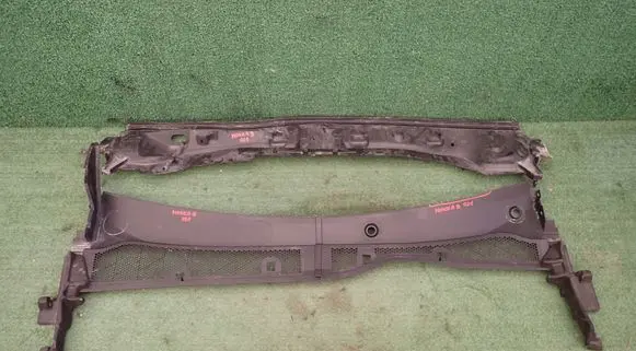 Opel Mokka B Wiper trim 9830472380 9824416180