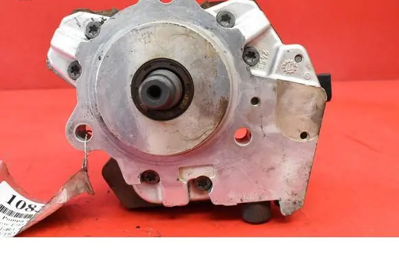BMW X3 E83 Fuel injection high pressure pump 0445010045