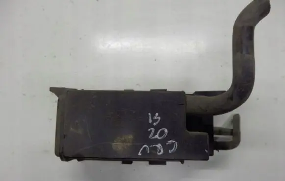 Honda CR-V Relay mounting block SWYE01