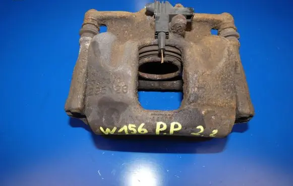 Mercedes-Benz GLA W156 Front brake caliper