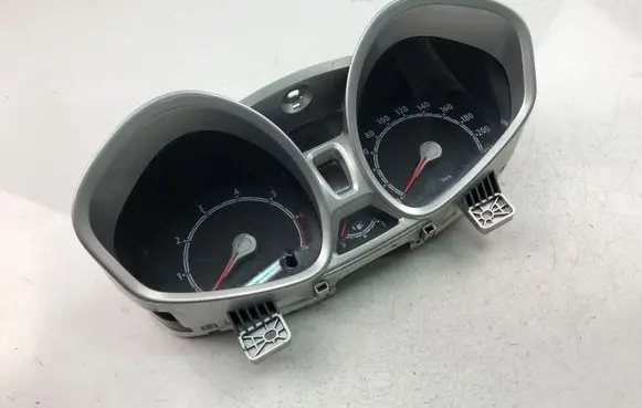 Ford Fiesta Speedometer (instrument cluster) 8A6T10849EK