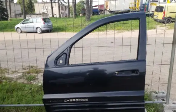 Jeep Grand Cherokee (WJ) Front door
