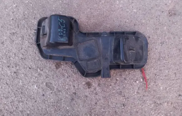 Headlight/headlamp dust cover