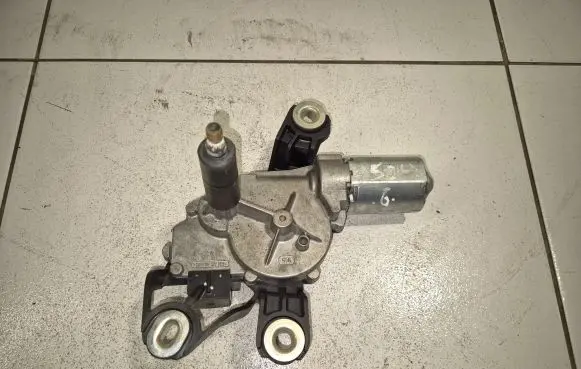 Seat Alhambra (Mk2) Rear window wiper motor 5K6955711B
