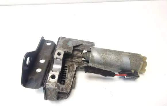 Volkswagen Phaeton Seat adjustment motor 0130002531