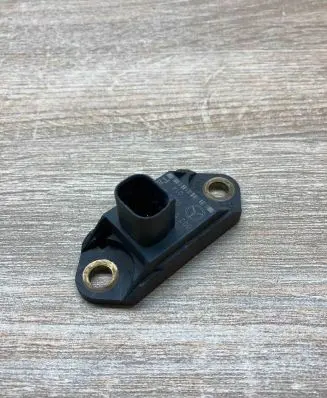 Mercedes-Benz S W220 Airbag deployment crash/impact sensor 0025426918 02W40