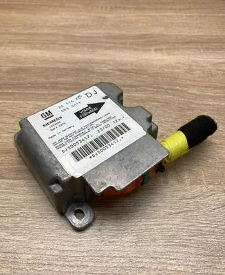 Opel Vectra B Airbag control unit/module 24416701 5WK42975 WITHPLUG