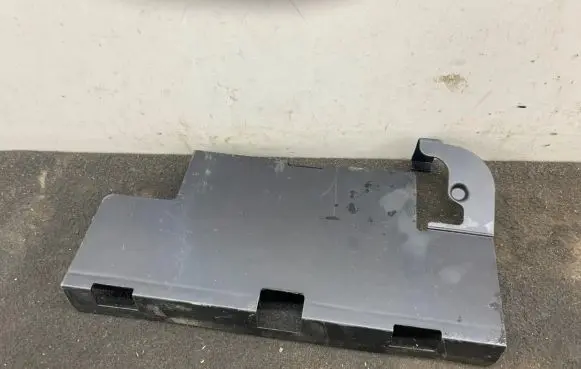 Audi A6 S6 C7 4G Battery box tray cover/lid 8K0915429G