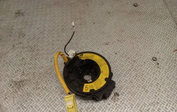 Toyota Corolla Verso E121 Airbag slip ring squib (SRS ring)