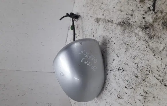 Volkswagen New Beetle Front door electric wing mirror 
