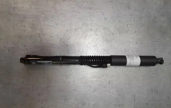 BMW X3 G01 Shock absorber/damper mounting bracket 9482795