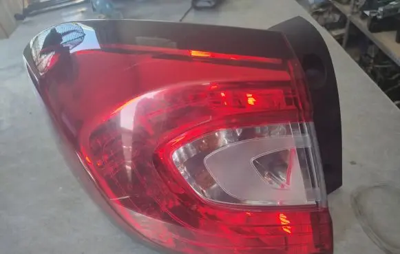 Renault Captur Rear/tail lights 265557367R