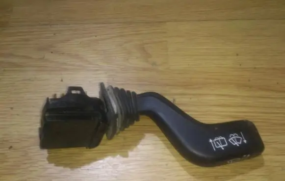 Opel Astra F Wiper control stalk 09024339501392