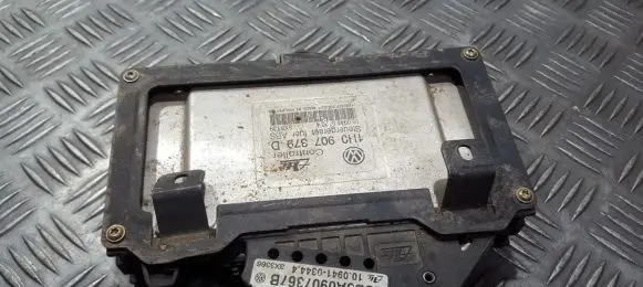 Volkswagen Golf III ABS control unit/module 1h0907379d