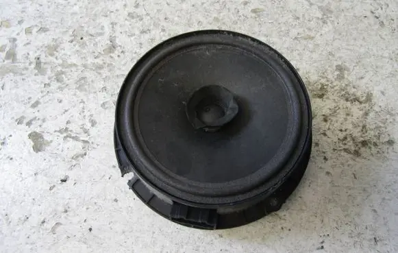 Volkswagen Up Front door speaker 1S0035710B