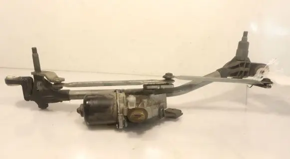 Renault Megane III Front wiper linkage and motor