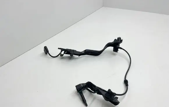 Mercedes-Benz C W205 ABS rear brake sensor A2059050103