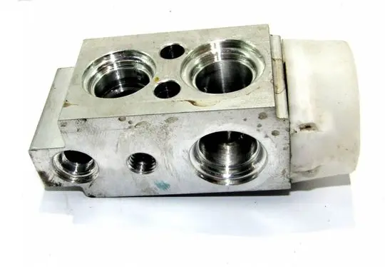 Hyundai ix20 Air conditioning (A/C) expansion valve F108YN9AB01