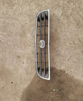 Mazda B2000 - B2200 Front grill