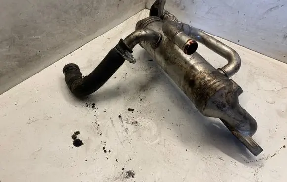 KIA Sorento EGR valve cooler 284804A70