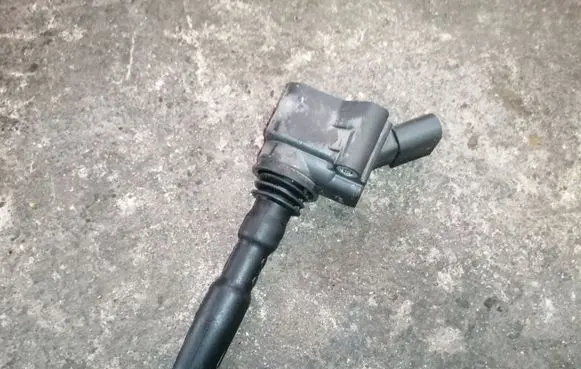 Volkswagen Up High voltage ignition coil 04E905110E