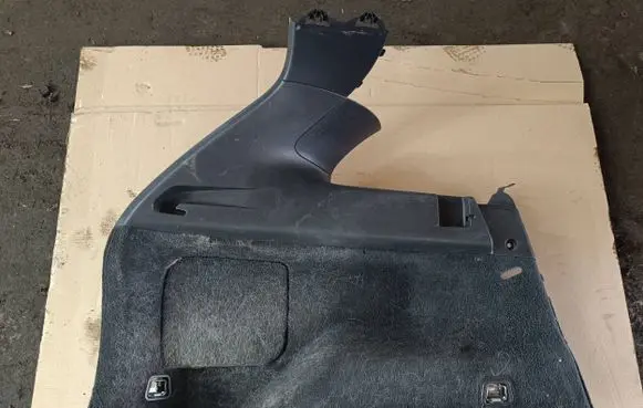 Volvo XC60 Trunk/boot lower side trim panel 