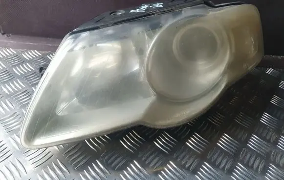 Volkswagen PASSAT B6 Headlight/headlamp 3C0941005Q