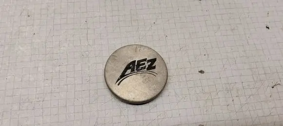 Volkswagen Golf IV Original wheel cap