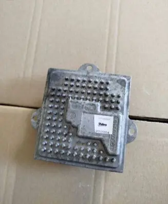 Jeep Grand Cherokee Headlight ballast module Xenon 90035854 L1H05S07