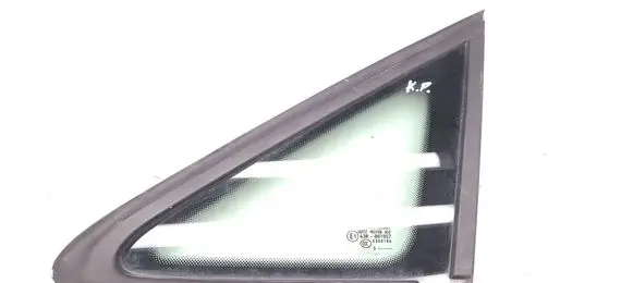 Volkswagen Caddy Front triangle window/glass 2K5845411