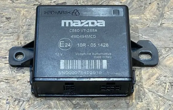 Mazda 3 III Parking PDC control unit/module C860-V7-288A S2507P247