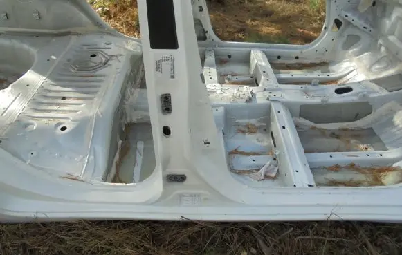 Nissan Note (E12) Pillar (middle) 