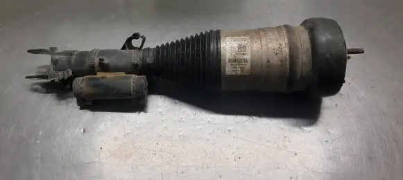 Mercedes-Benz C W205 Front shock absorber/damper A2053200525